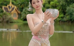 穆婷婷吻戏